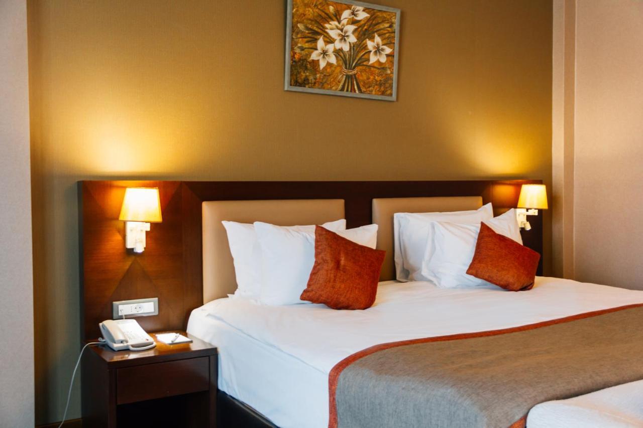 Parkside Hotel & Apartments Баку Экстерьер фото