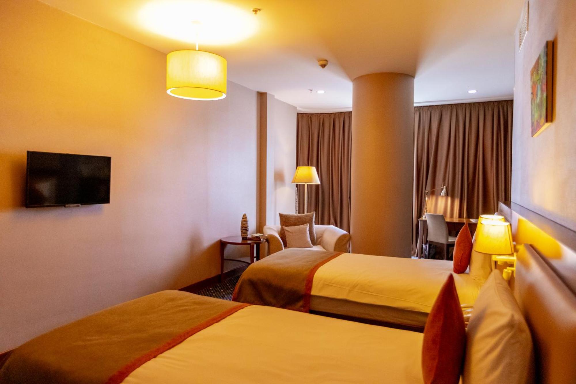 Parkside Hotel & Apartments Баку Экстерьер фото