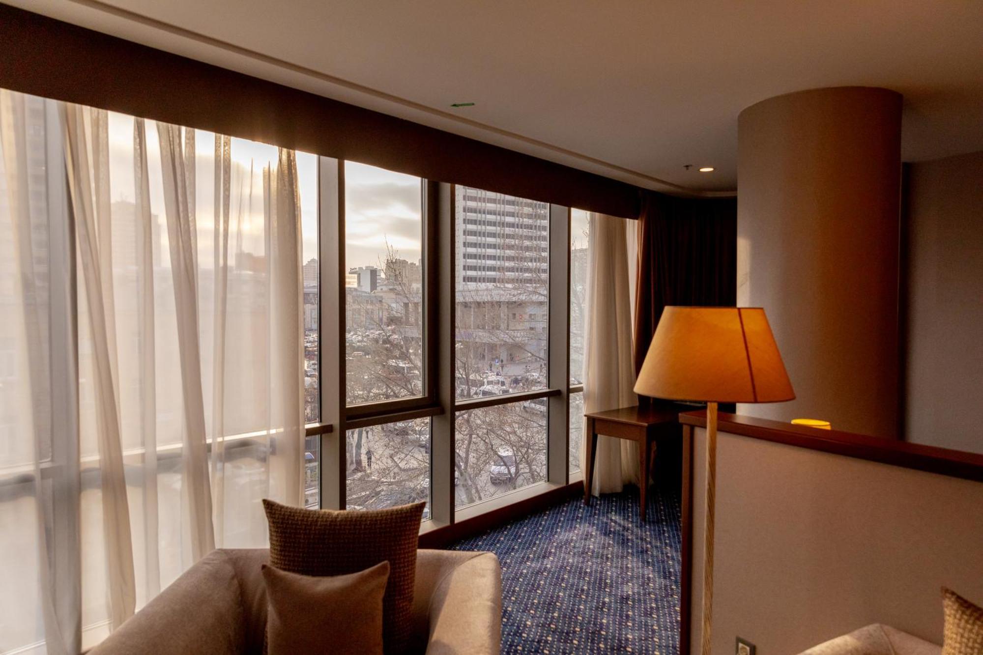 Parkside Hotel & Apartments Баку Экстерьер фото