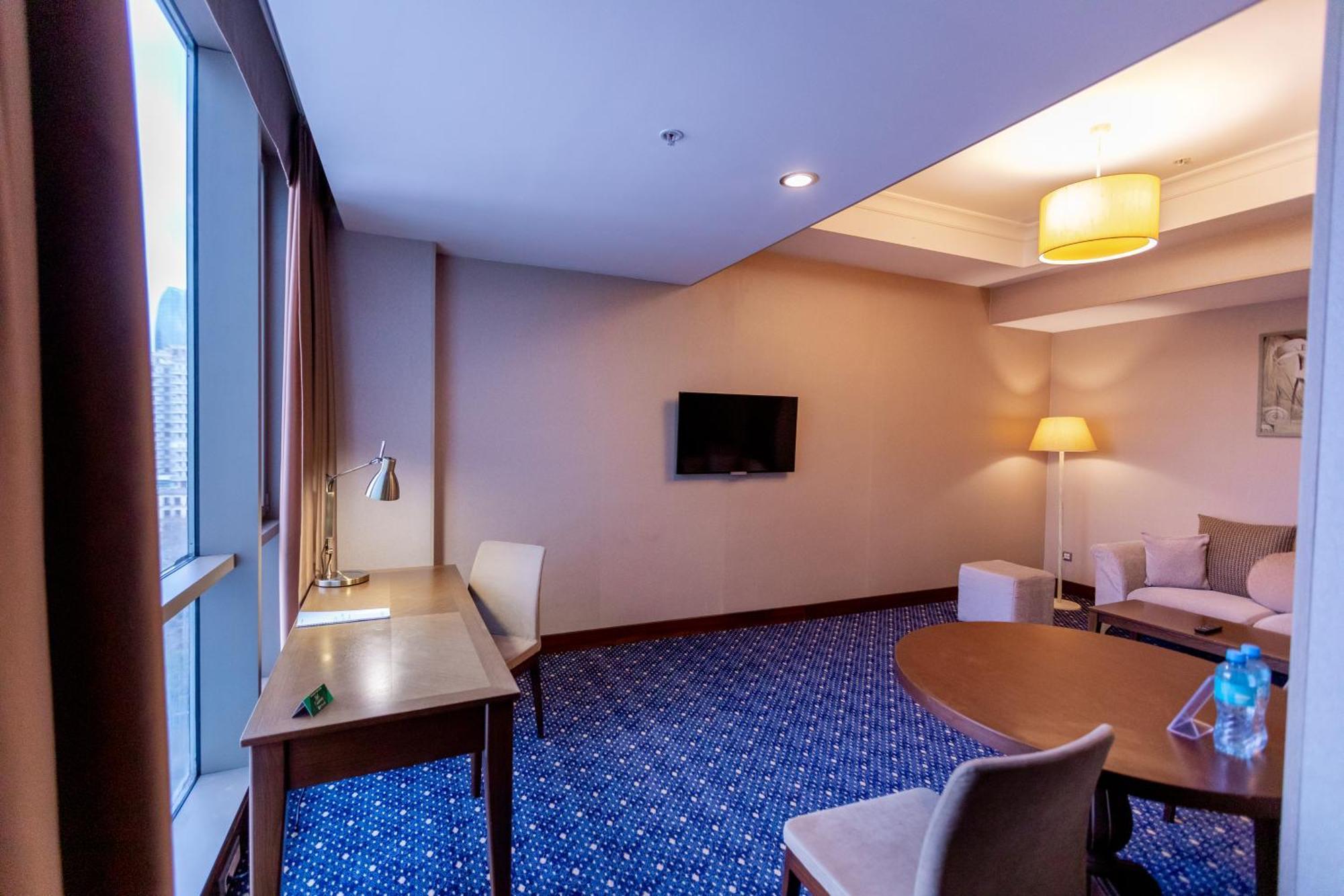 Parkside Hotel & Apartments Баку Экстерьер фото