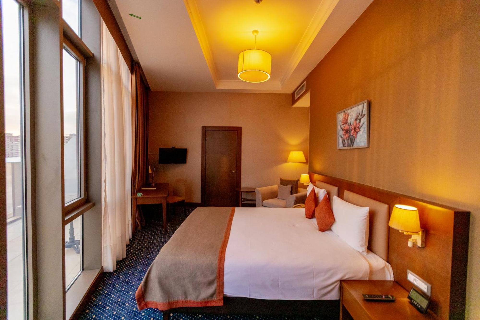 Parkside Hotel & Apartments Баку Экстерьер фото