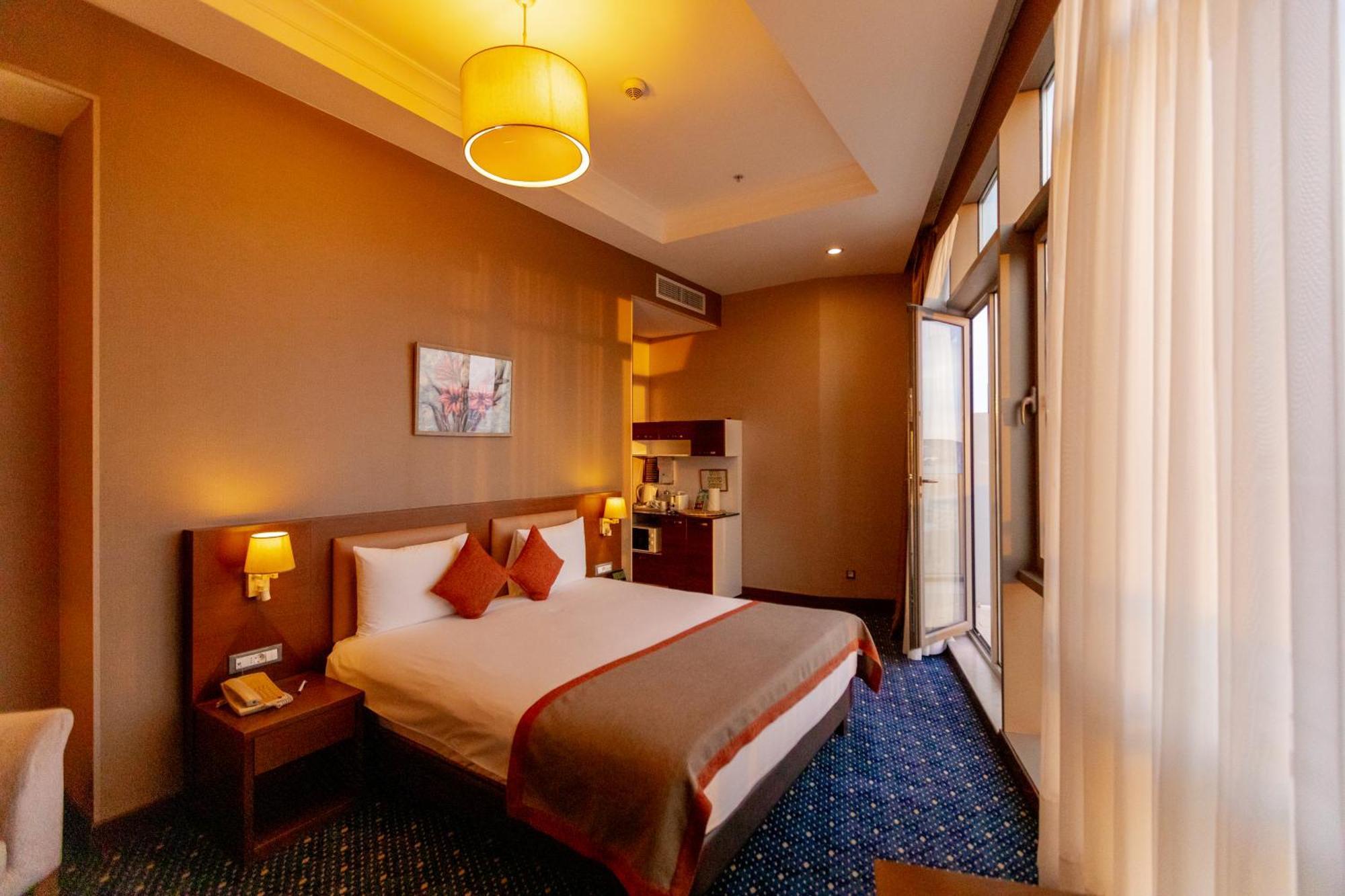 Parkside Hotel & Apartments Баку Экстерьер фото