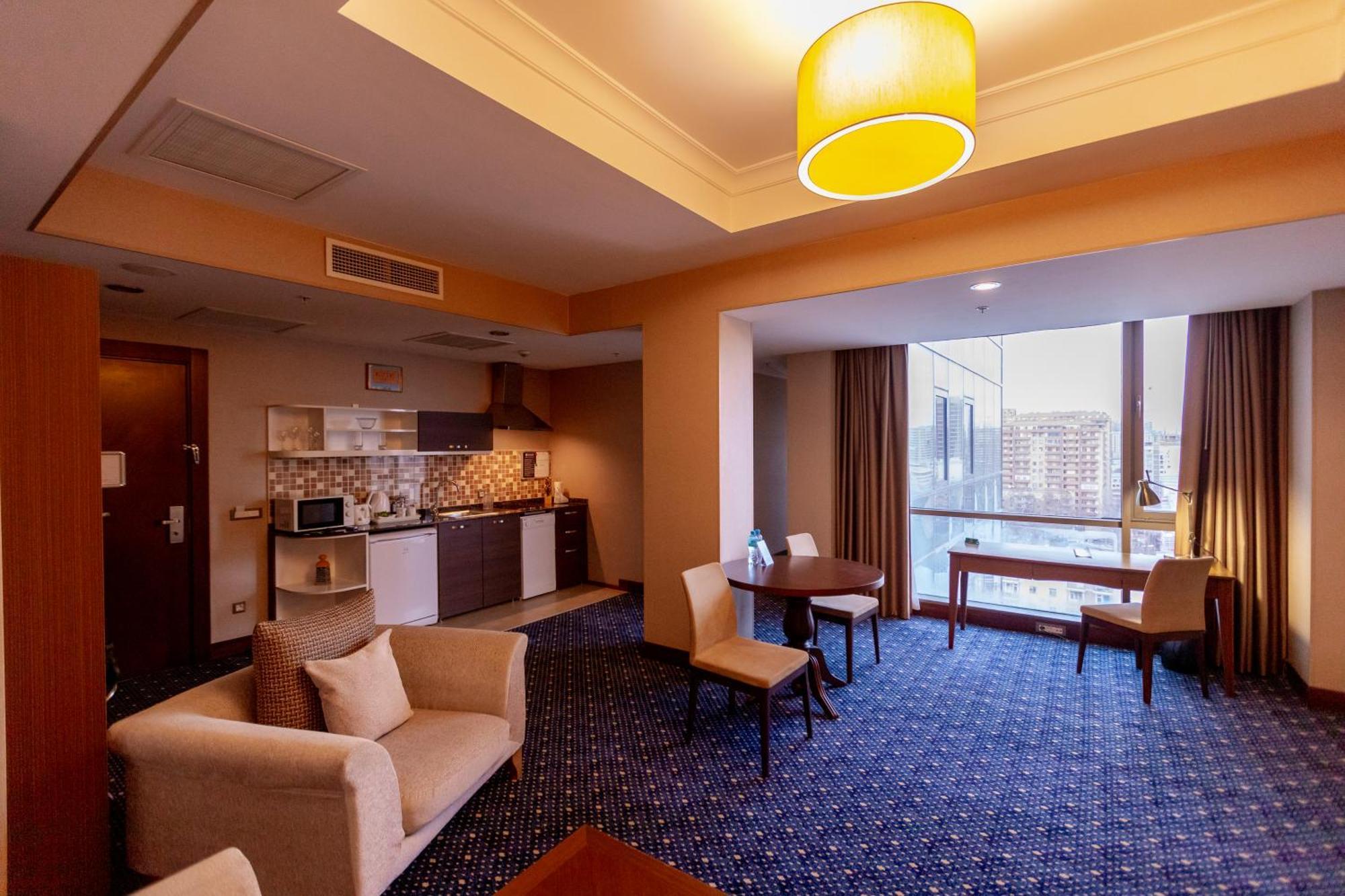 Parkside Hotel & Apartments Баку Экстерьер фото