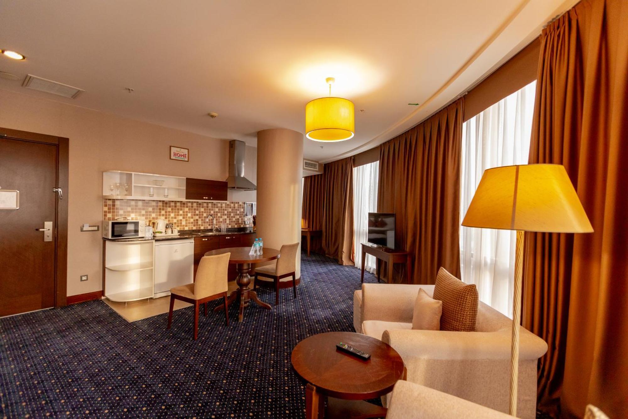 Parkside Hotel & Apartments Баку Экстерьер фото
